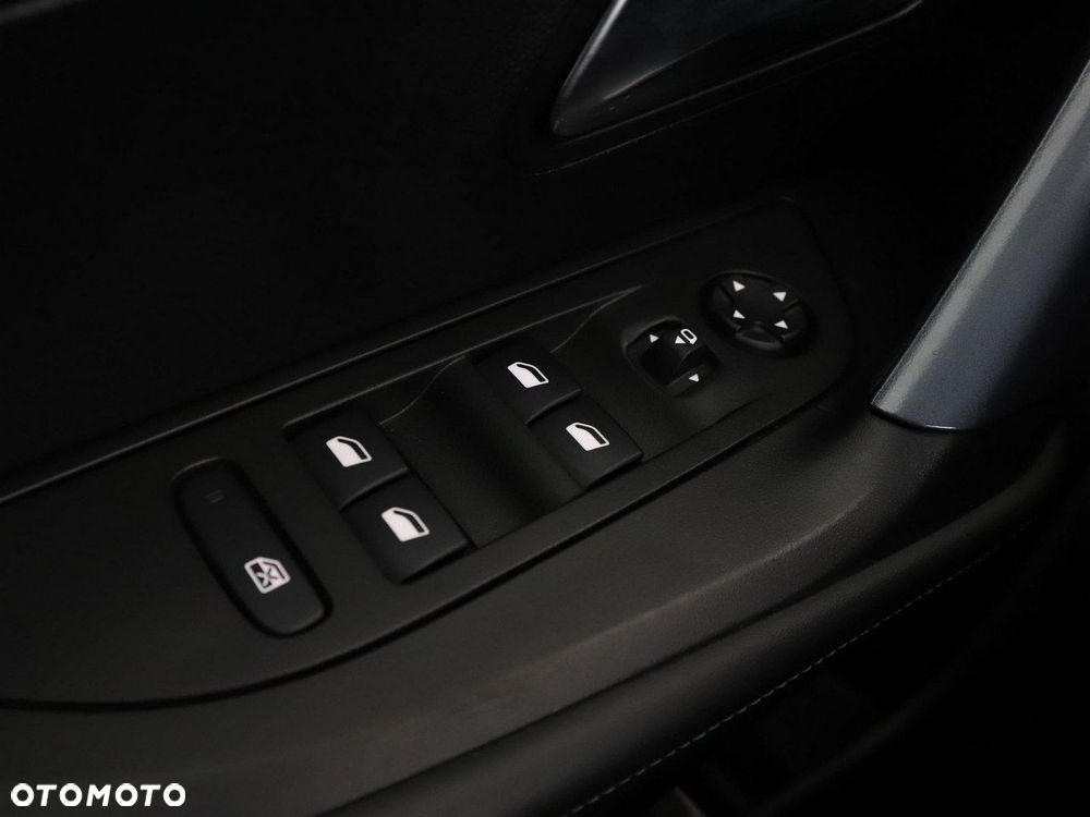 Peugeot 2008 1.5 BlueHDi Allure S&S EAT8 - 39