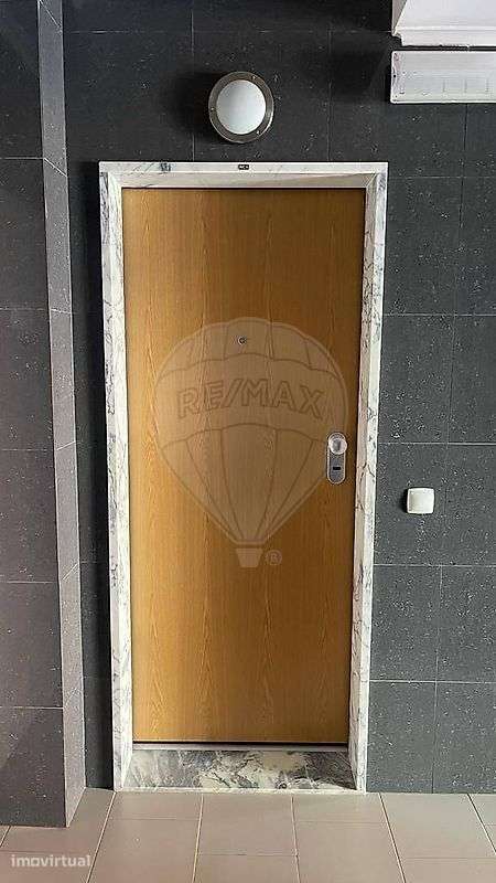 Apartamento T2 para arrendamento - Grande imagem: 2/21