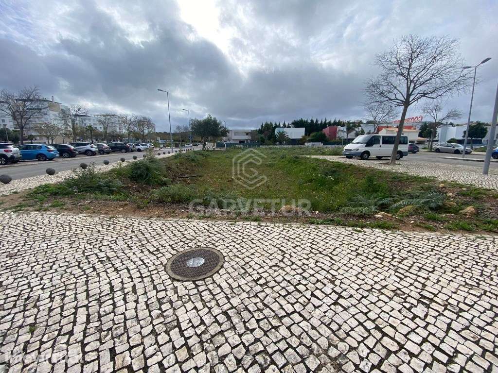 Lote de terreno urbano para construção de 8 fogos, Loulé, Algarve - Grande imagem: 2/17
