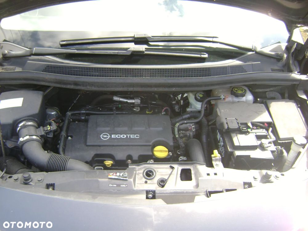 Opel Meriva - 12