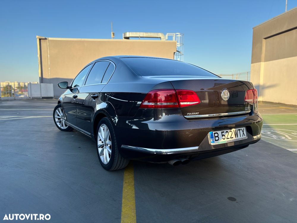 Volkswagen Passat 2.0 TDI BlueMotion Tehnology 4Motion Highline - 18