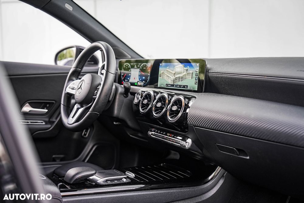 Mercedes-Benz A 250 e Sedan 8G-DCT Style - 21