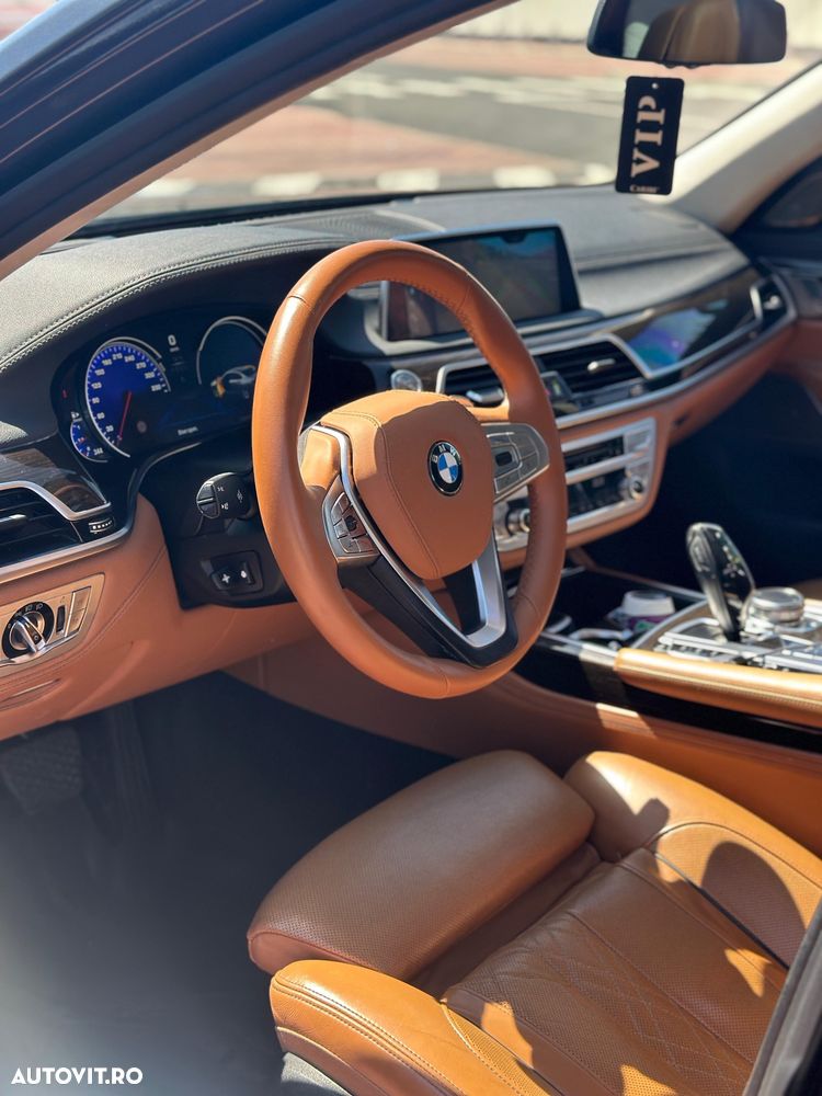 BMW Seria 7 - 10