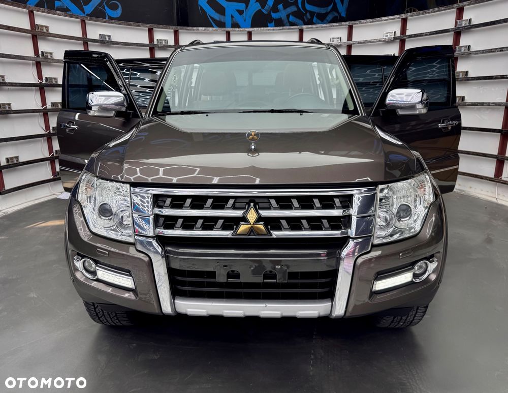 Mitsubishi Pajero 3.8 V6 Automatik Instyle - 3