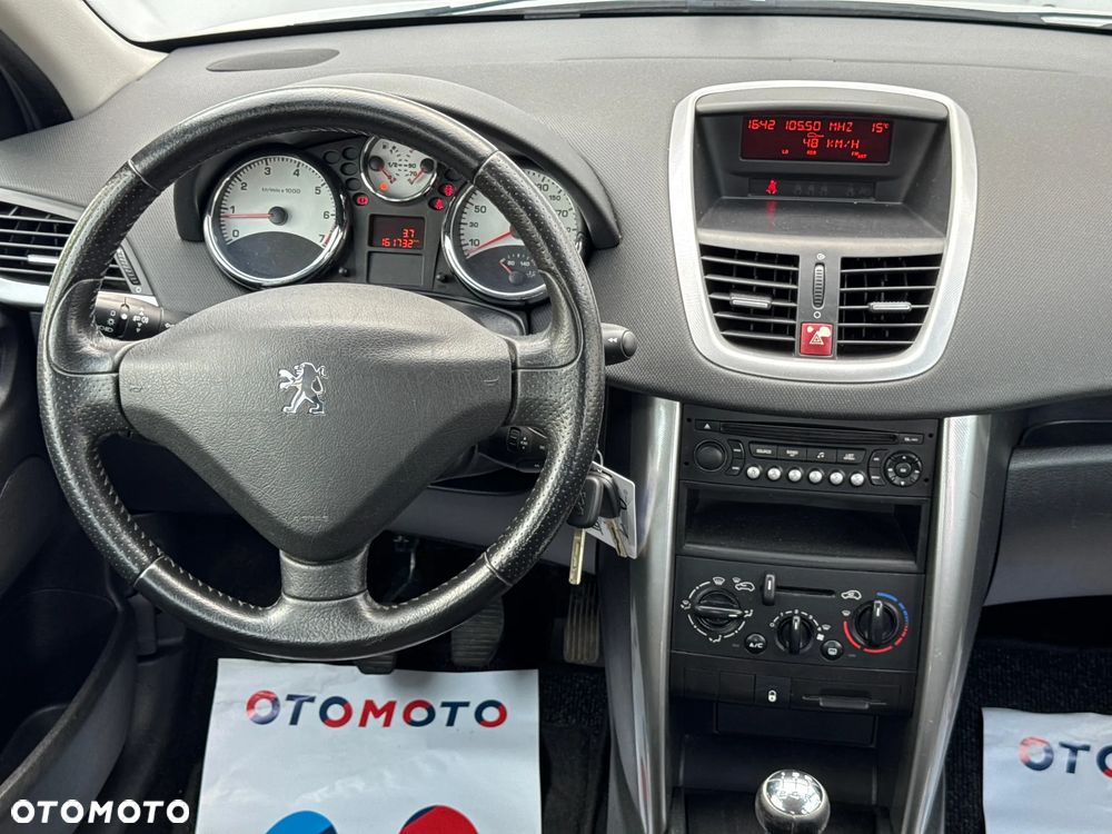 Peugeot 207 - 26