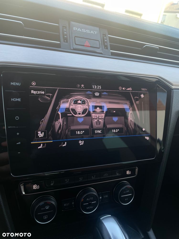 Volkswagen Passat Variant 2.0 TDI SCR DSG Elegance - 38