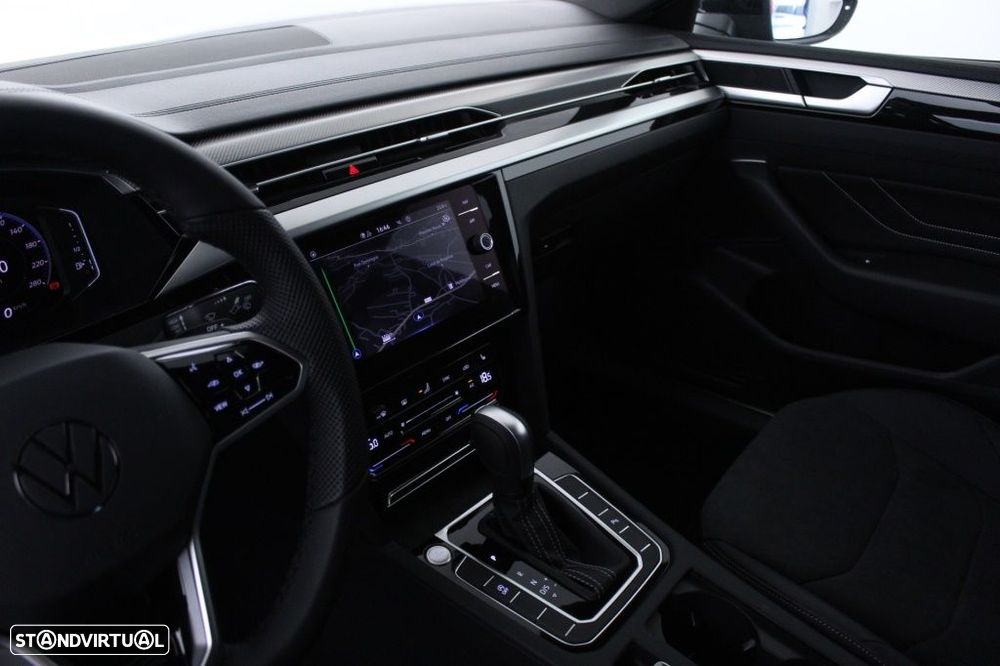 VW Arteon 2.0 TDI R-Line DSG - 35