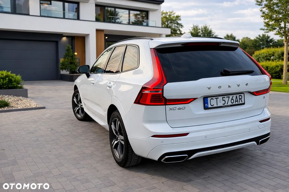 Volvo XC 60 D3 R-Design - 2