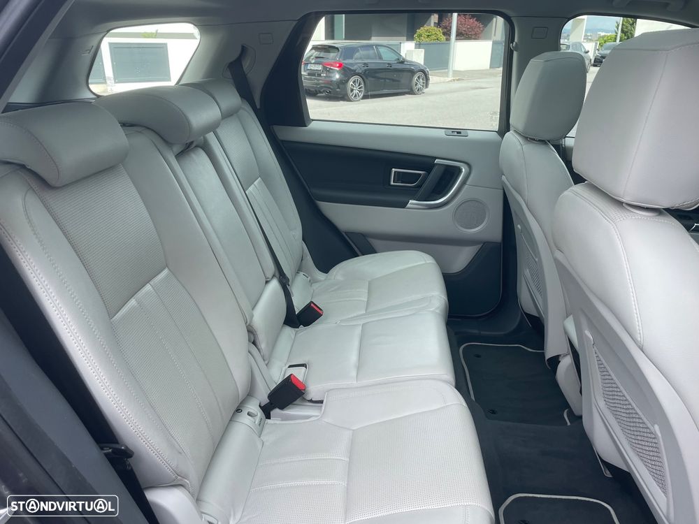 Land Rover Discovery Sport 2.0 TD4 HSE Luxury - 25