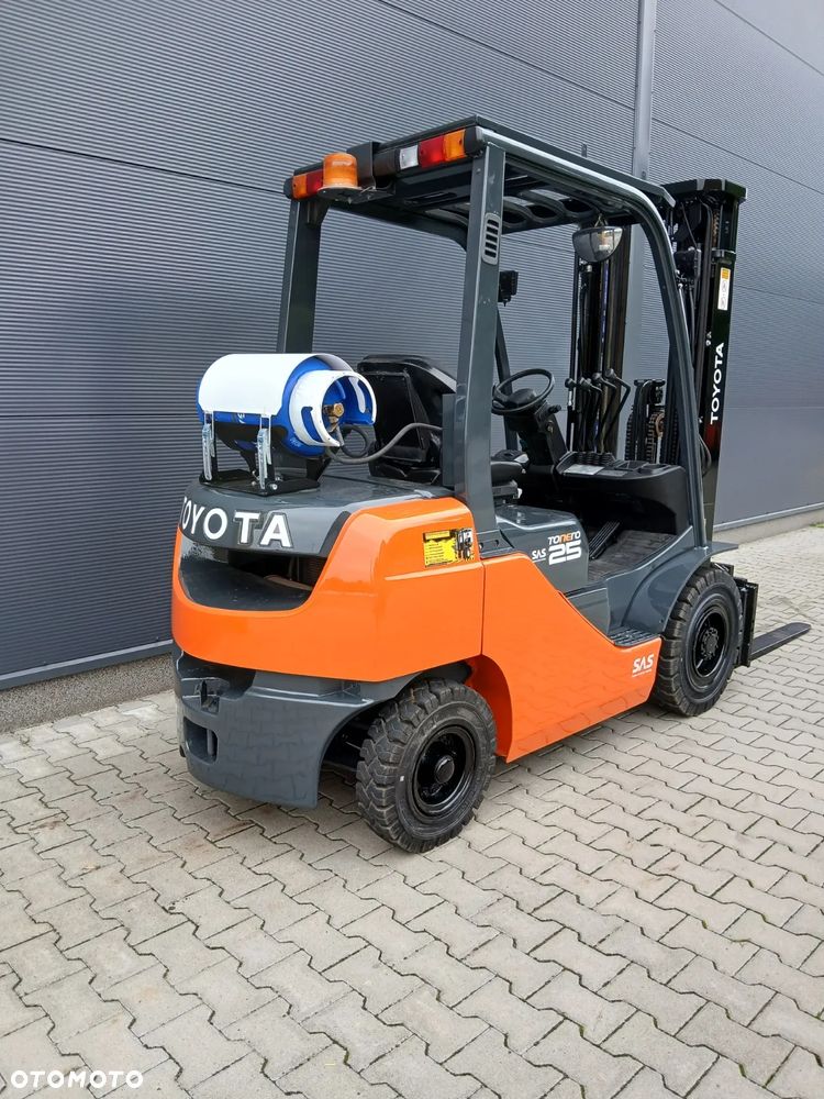 Toyota 02-8FGF25 - 6