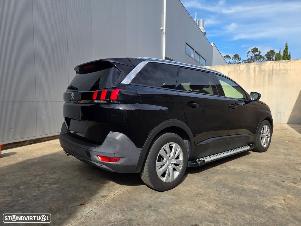 Peugeot 5008 - 1
