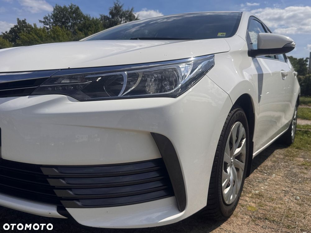 Toyota Corolla 1.4 D-4D Comfort - 3