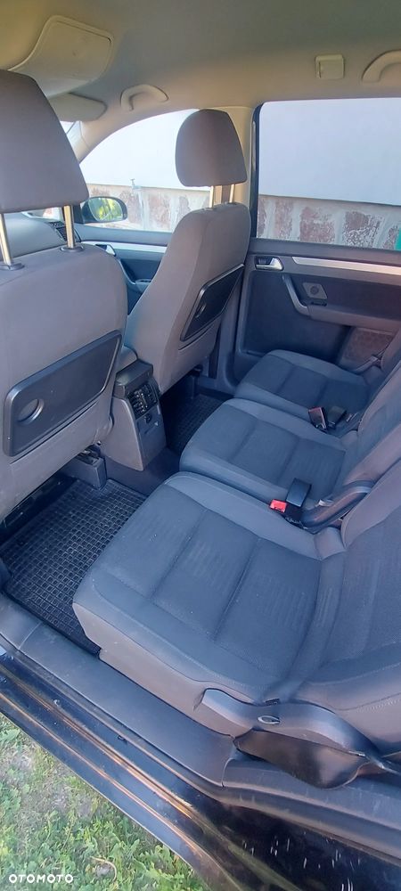 Volkswagen Touran 1.9 TDI Highline - 14