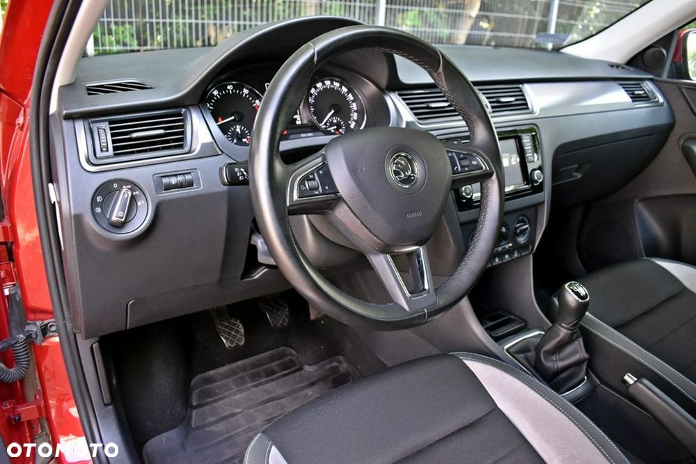 Skoda RAPID 1.2 TSI Joy - 9