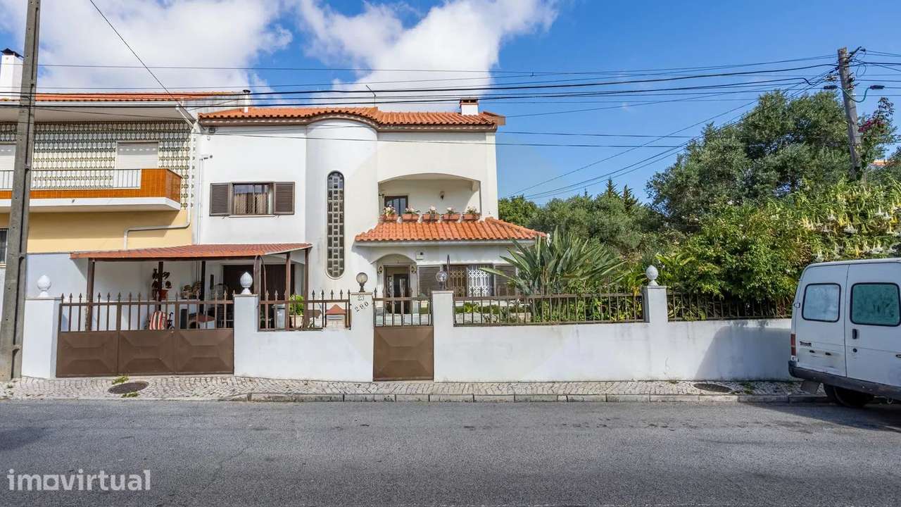 Moradia Bi-familiar T3 + T2 | Bairro da Castelhana, São João da Talha - Grande imagem: 2/47