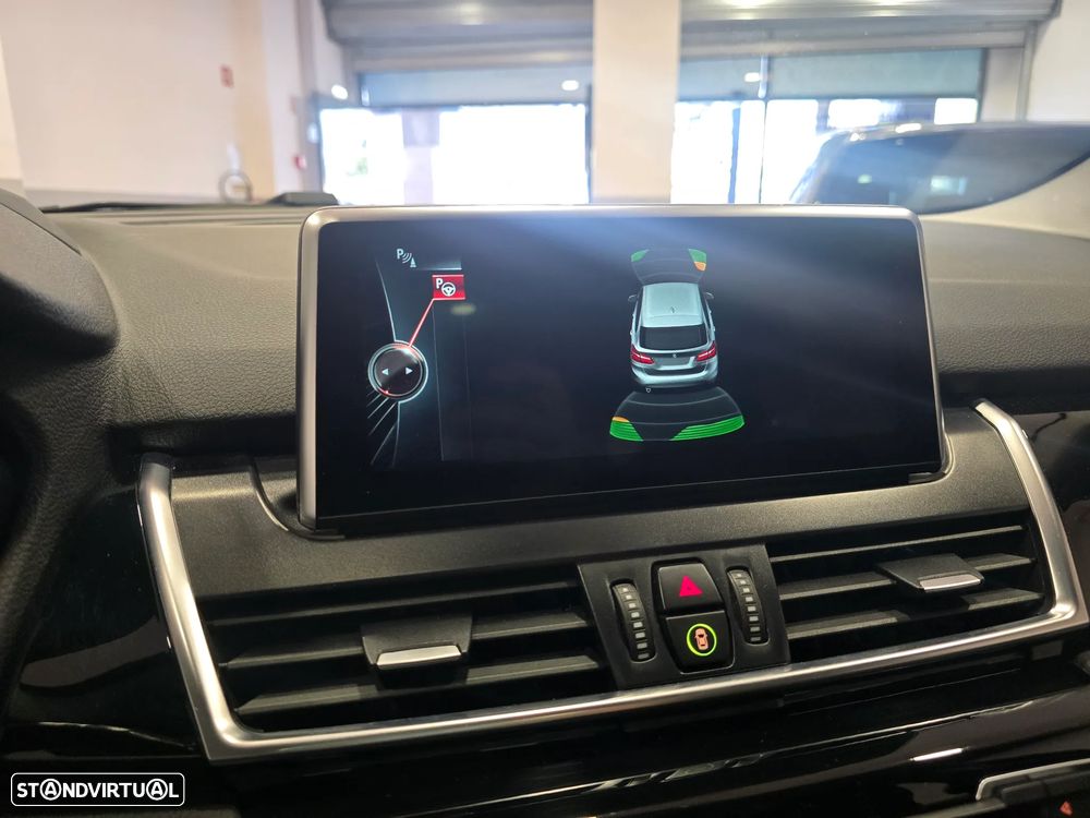 BMW 218 Active Tourer d Aut. Sport Line - 21