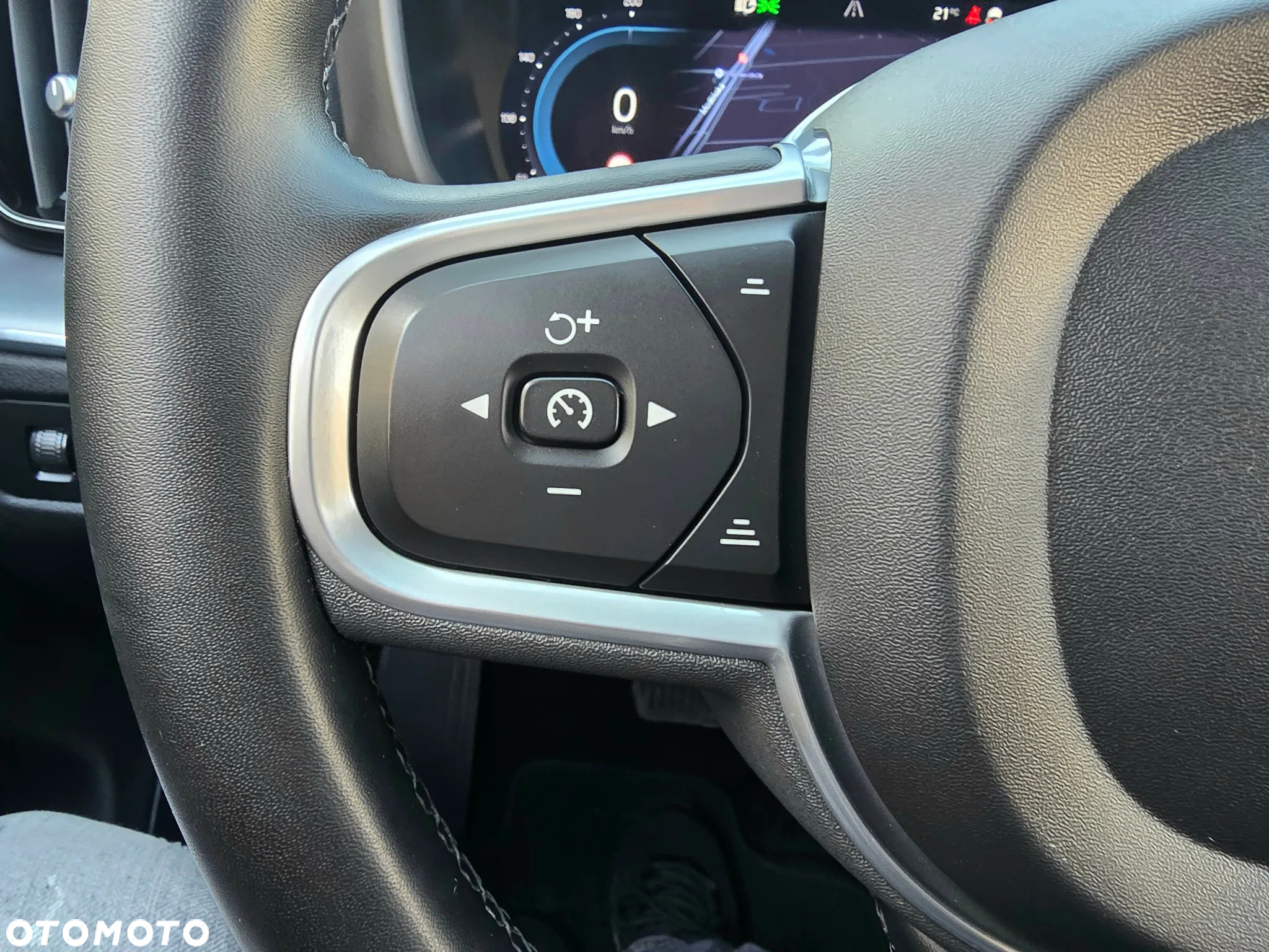 Volvo XC 60 T5 GPF AWD Momentum - 23