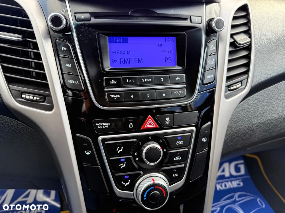 Hyundai i30 1.6 D Classic + - 22