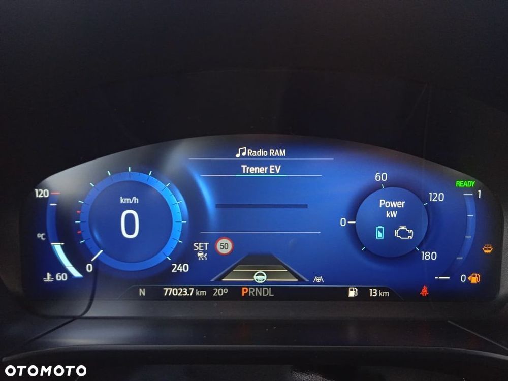 Ford Kuga 2.5 FHEV FWD Titanium - 17