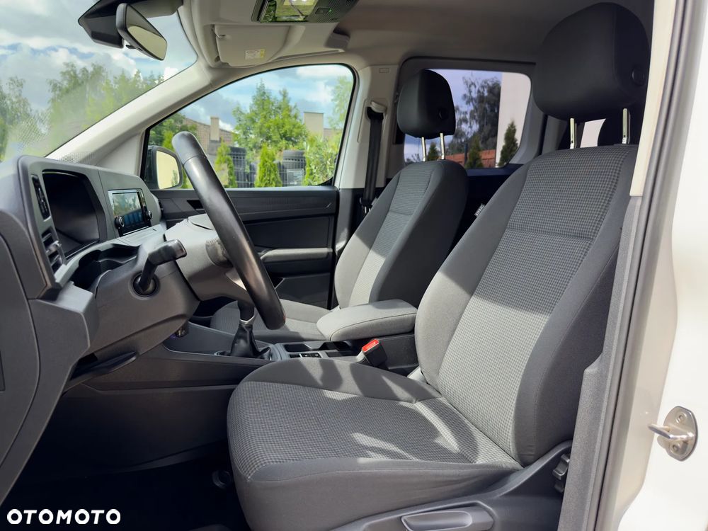 Volkswagen Caddy - 10