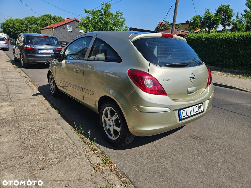 Opel Corsa 1.2 16V Limited Edition - 4