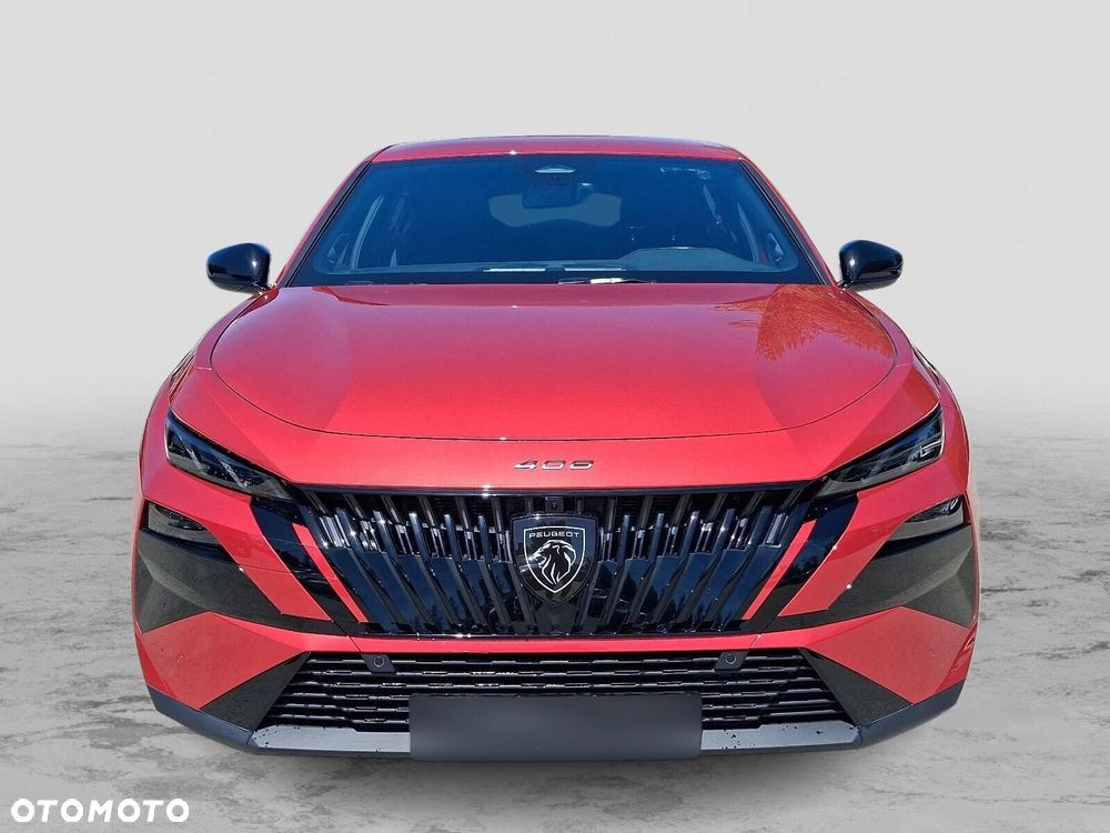 Peugeot 408 - 8
