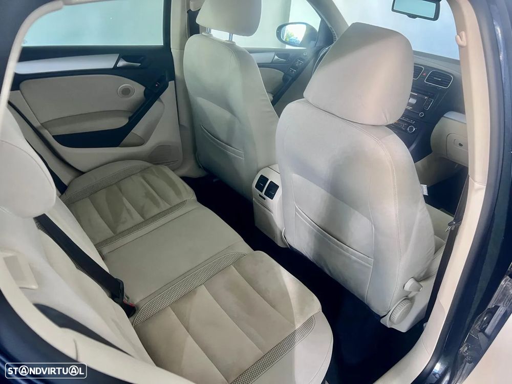 VW Golf 2.0 TDi Confortline DSG - 7