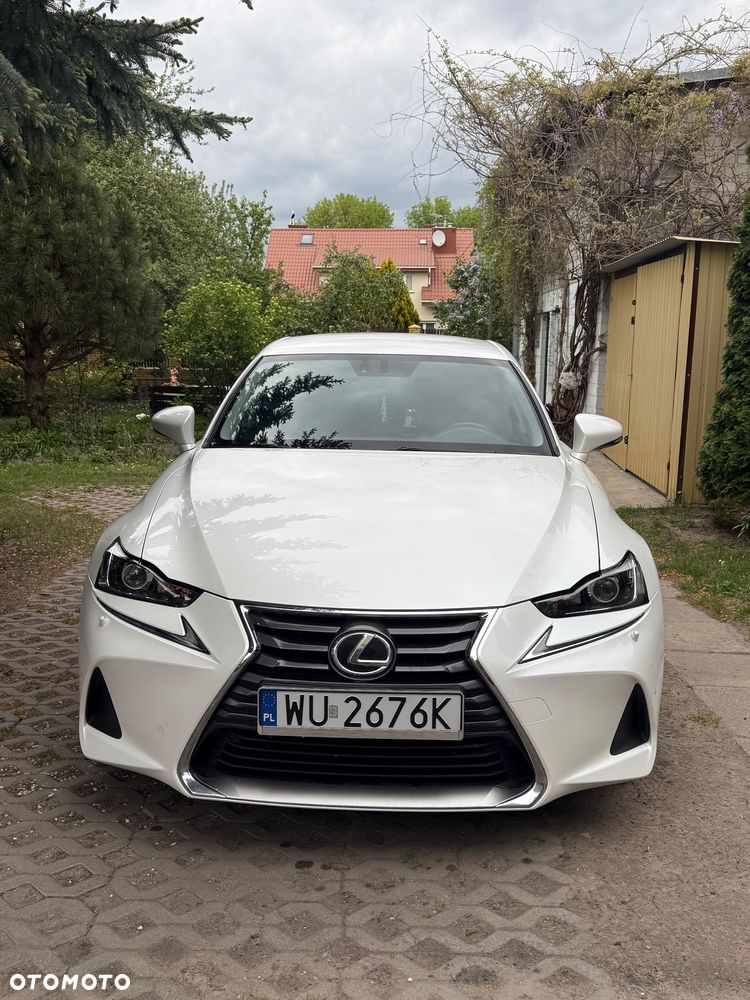 Lexus IS 200t / 300 Elegance - 2