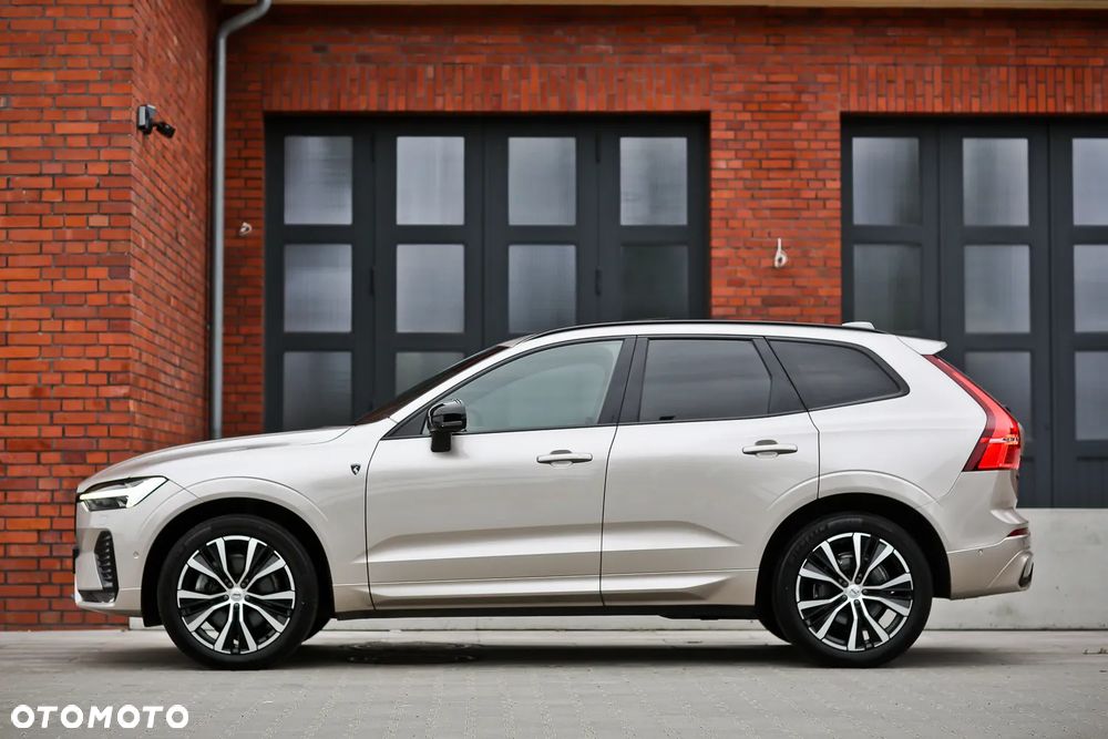 Volvo XC 60 B4 D AWD Ultimate Dark - 10