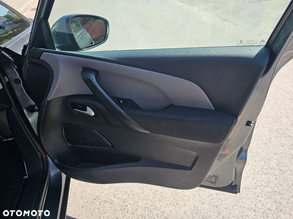 Citroën C4 Picasso 1.2 PureTech MoreLife - 26