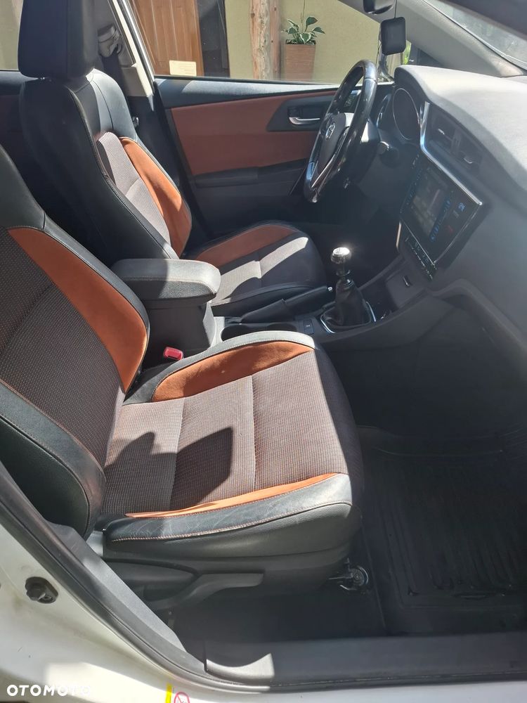 Toyota Auris - 6