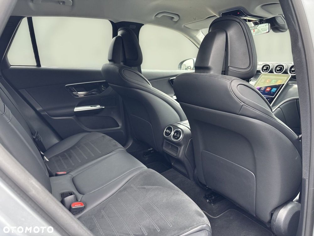 Mercedes-Benz GLC - 21