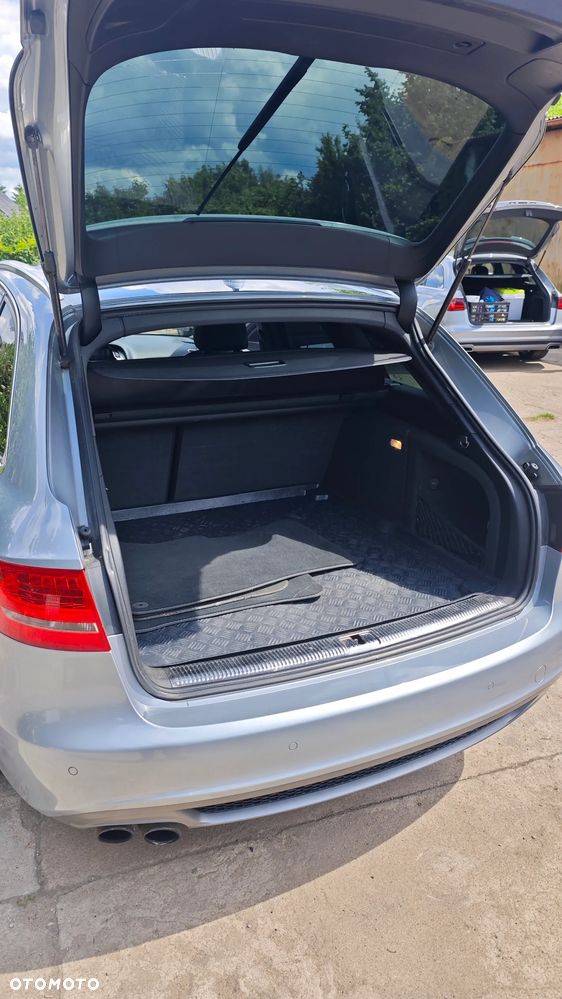 Audi A4 Avant 2.0 TDI DPF quattro S line Sportpaket (plus) - 2