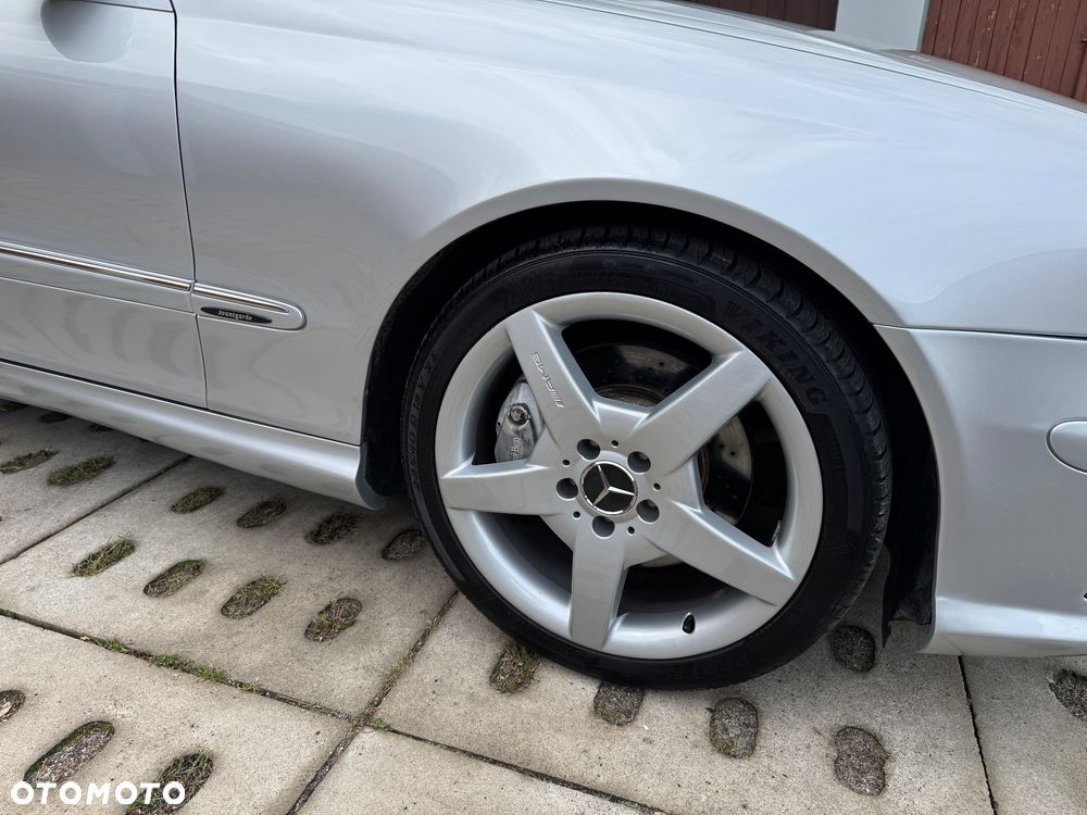 Mercedes-Benz CLK - 21