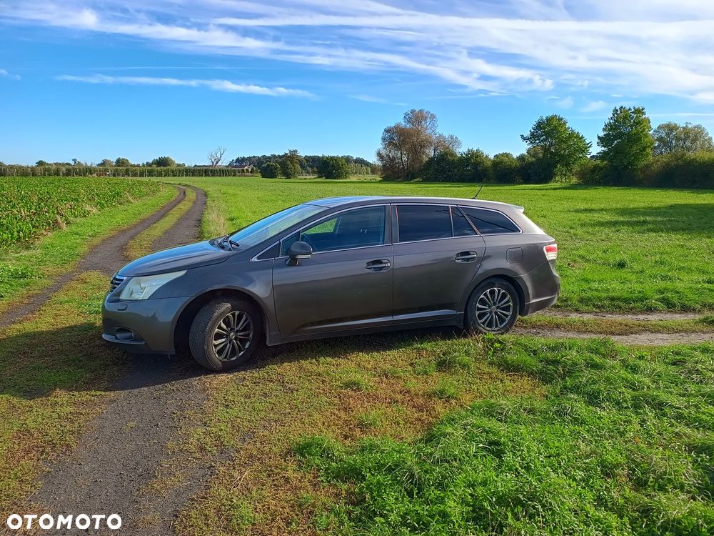 Toyota Avensis - 3