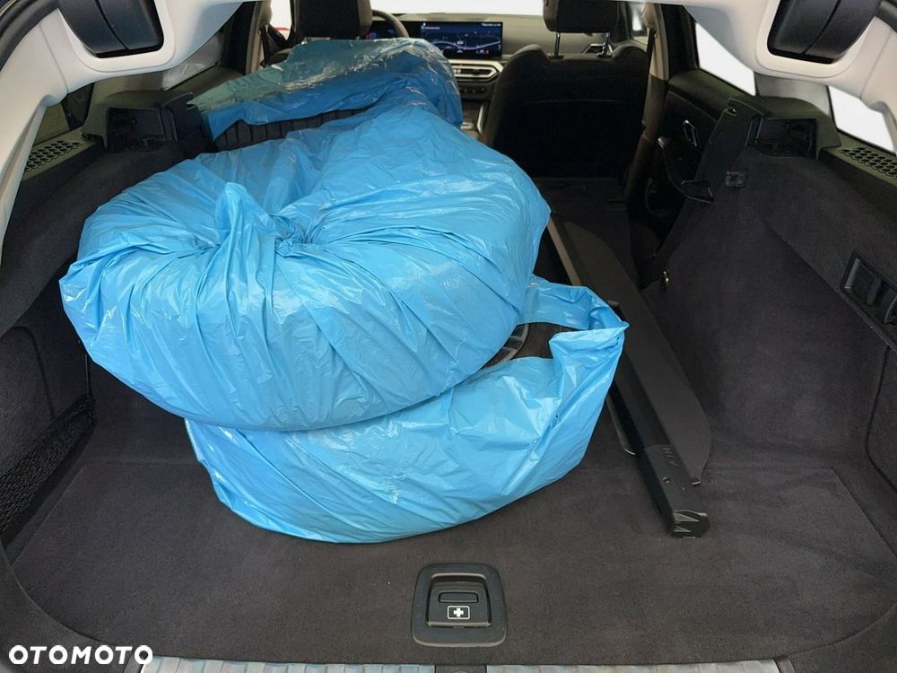 BMW Seria 3 - 18