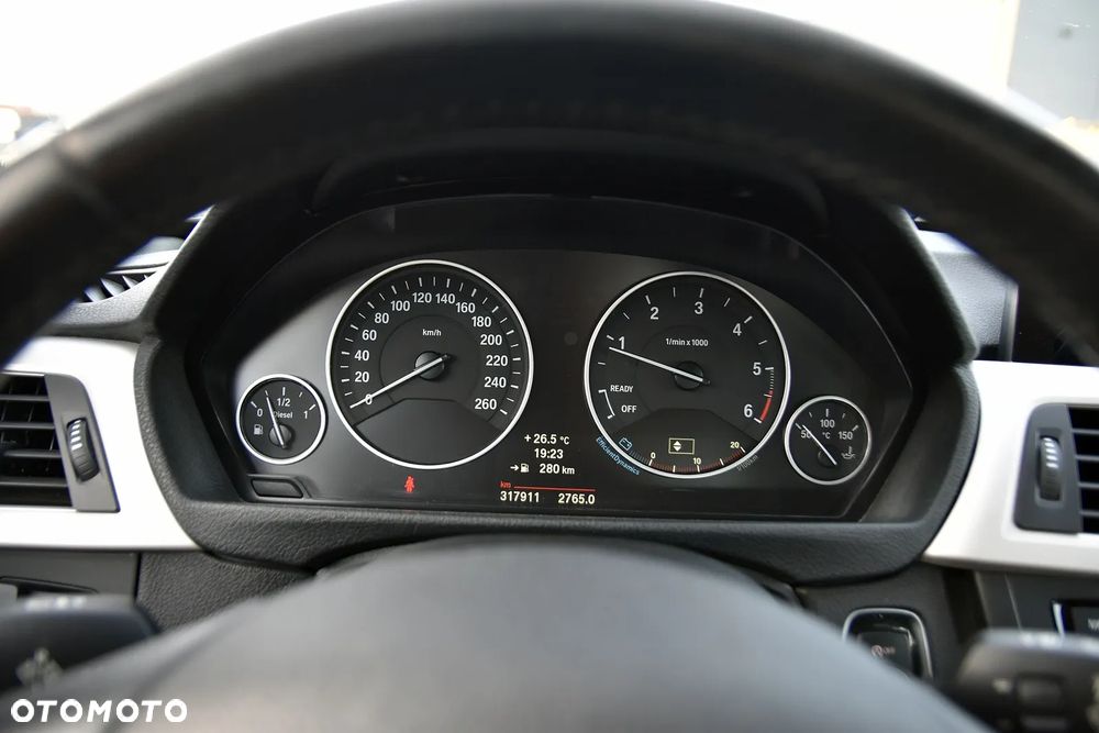 BMW Seria 3 320d - 14