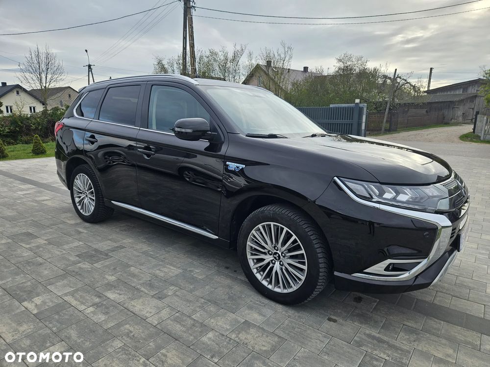 Mitsubishi Outlander 2.4 4WD Plus - 3