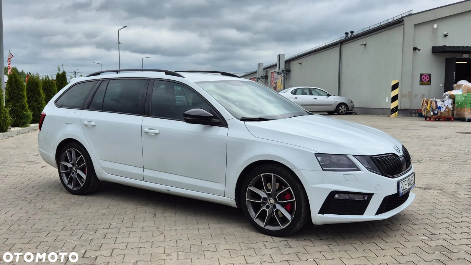 Skoda Octavia 2.0 TDI RS DSG - 11