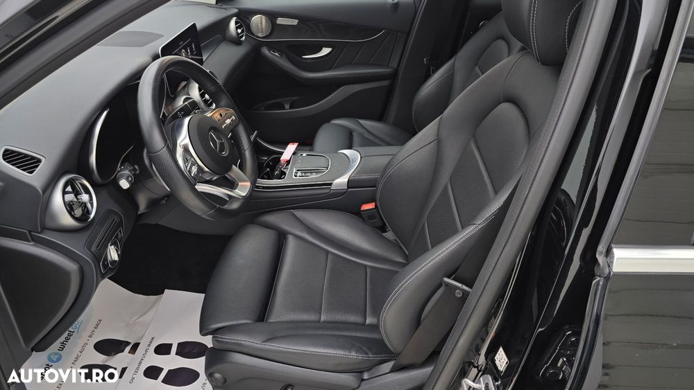Mercedes-Benz GLC 300 e 4MATIC - 13