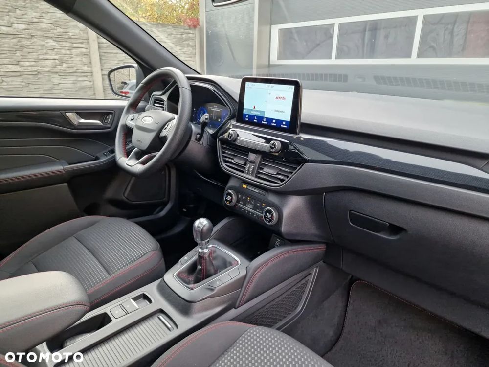 Ford Kuga - 23