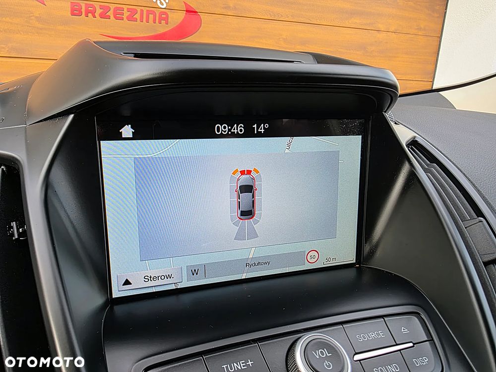 Ford Kuga 1.5 EcoBoost 2x4 Titanium - 16
