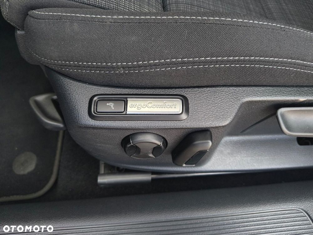 Volkswagen Passat 2.0 TDI EVO Business DSG - 20