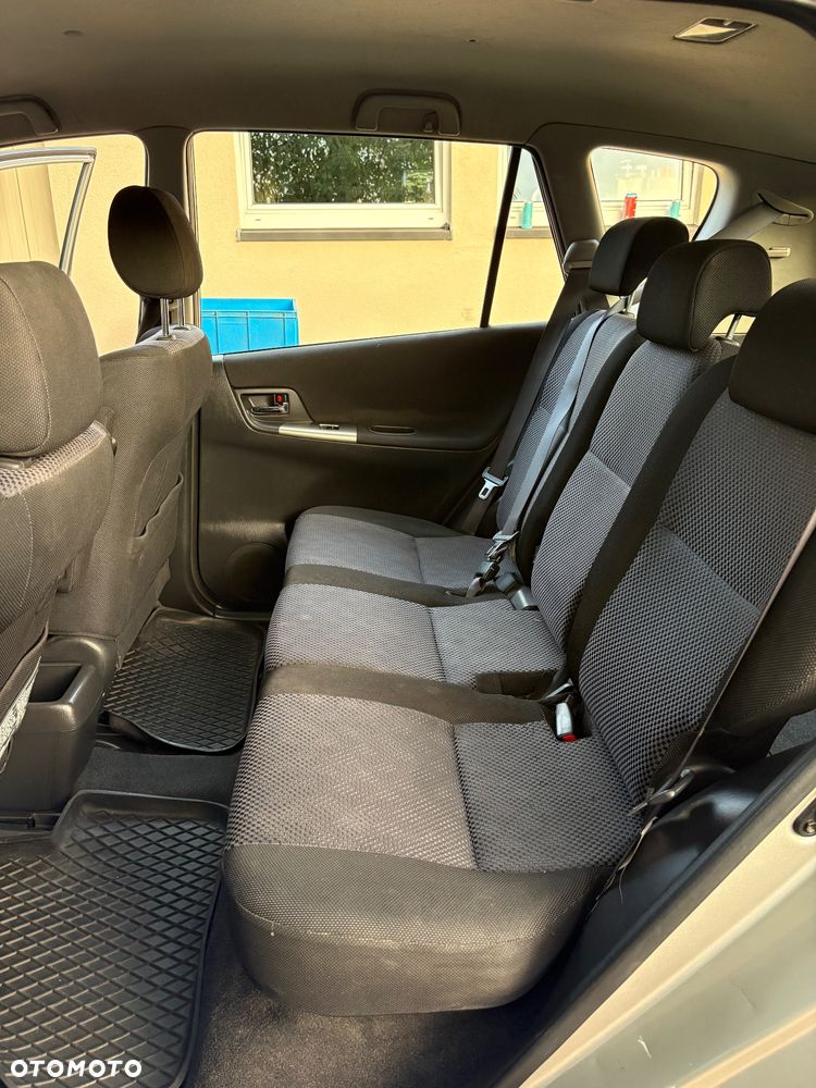 Toyota Corolla Verso 1.6 Terra - 12