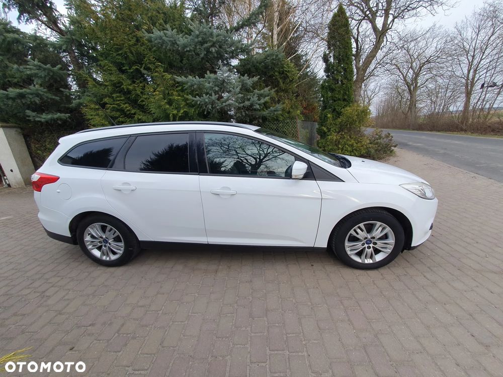 Ford Focus 1.6 TI-VCT Ambiente - 5