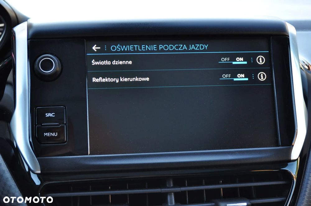 Peugeot 2008 1.5 BlueHDi GT Line S&S - 23