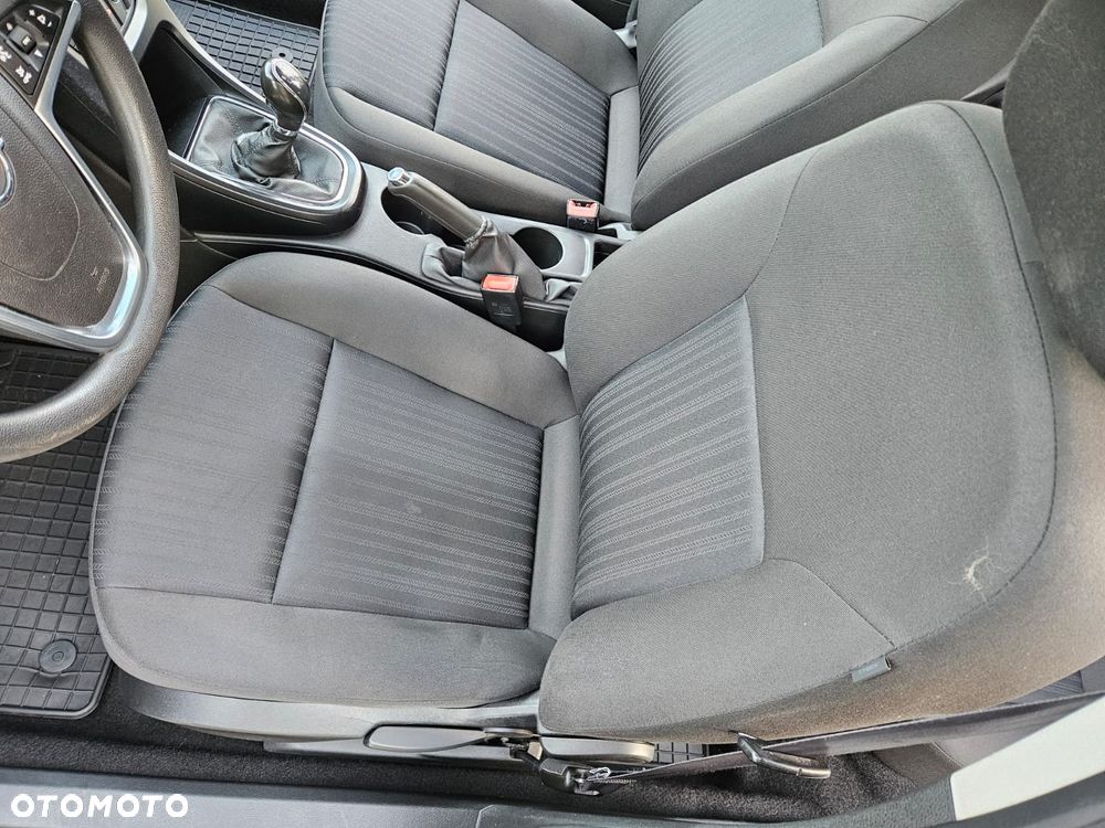 Opel Astra 1.6 CDTI Essentia - 15