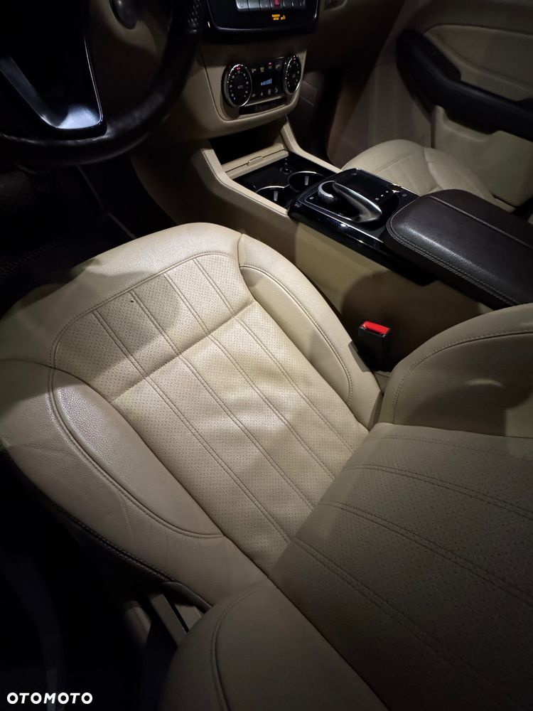 Mercedes-Benz GLE - 15