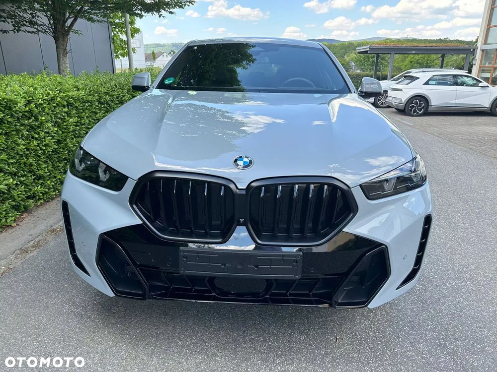 BMW X6 - 11