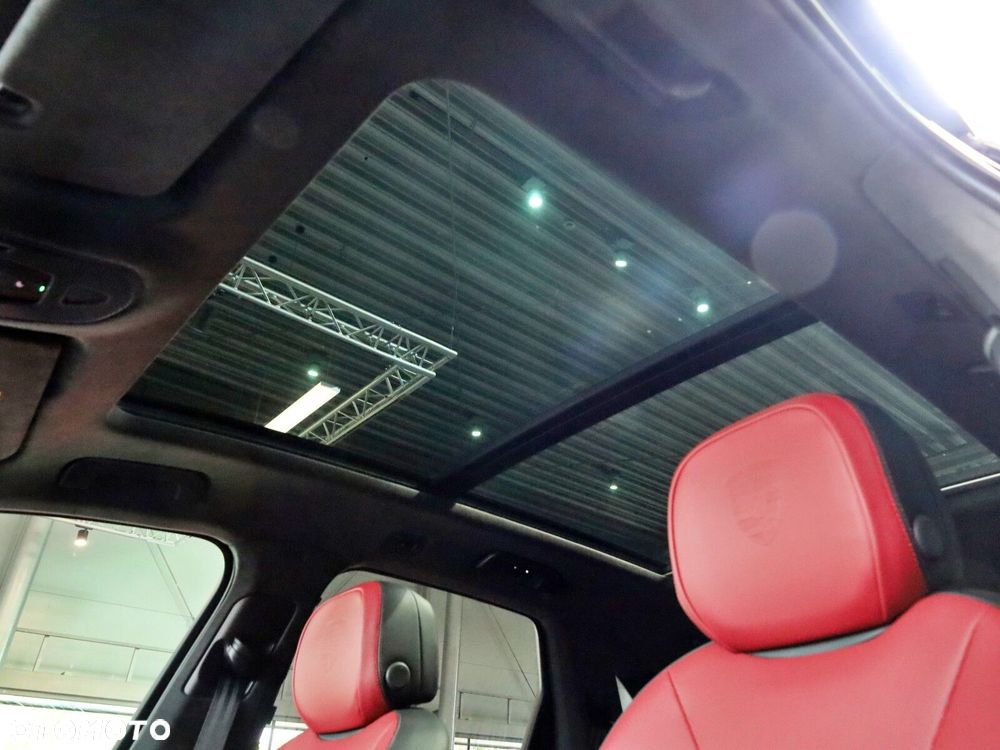 Porsche Cayenne - 14